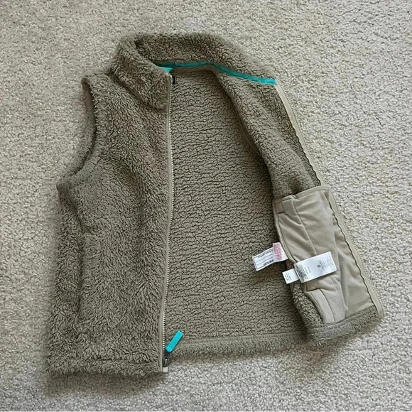 Patagonia Girls Los Gatos Vest Khaki Fleece Sz XL 14 Polyester Sty65490, - Picture 4 of 16